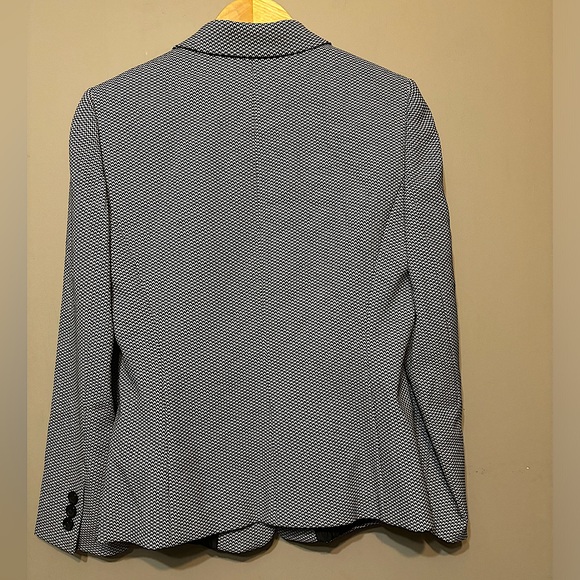 TAHARI ARTHUR S. LEVINE Checked Blazer - Picture 2 of 6